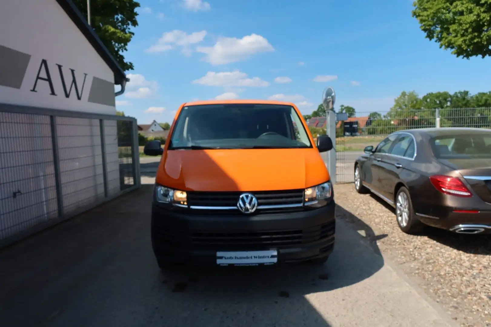 Volkswagen T6 Transporter EcoProfi lang|1.Hand|103KW| Orange - 2