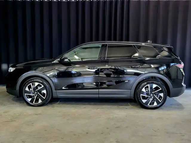 Opel Grandland view 7