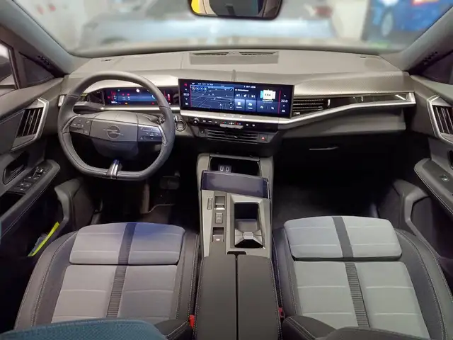 Opel Grandland view 9