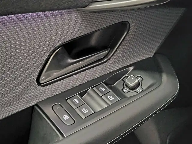 Opel Grandland view 13