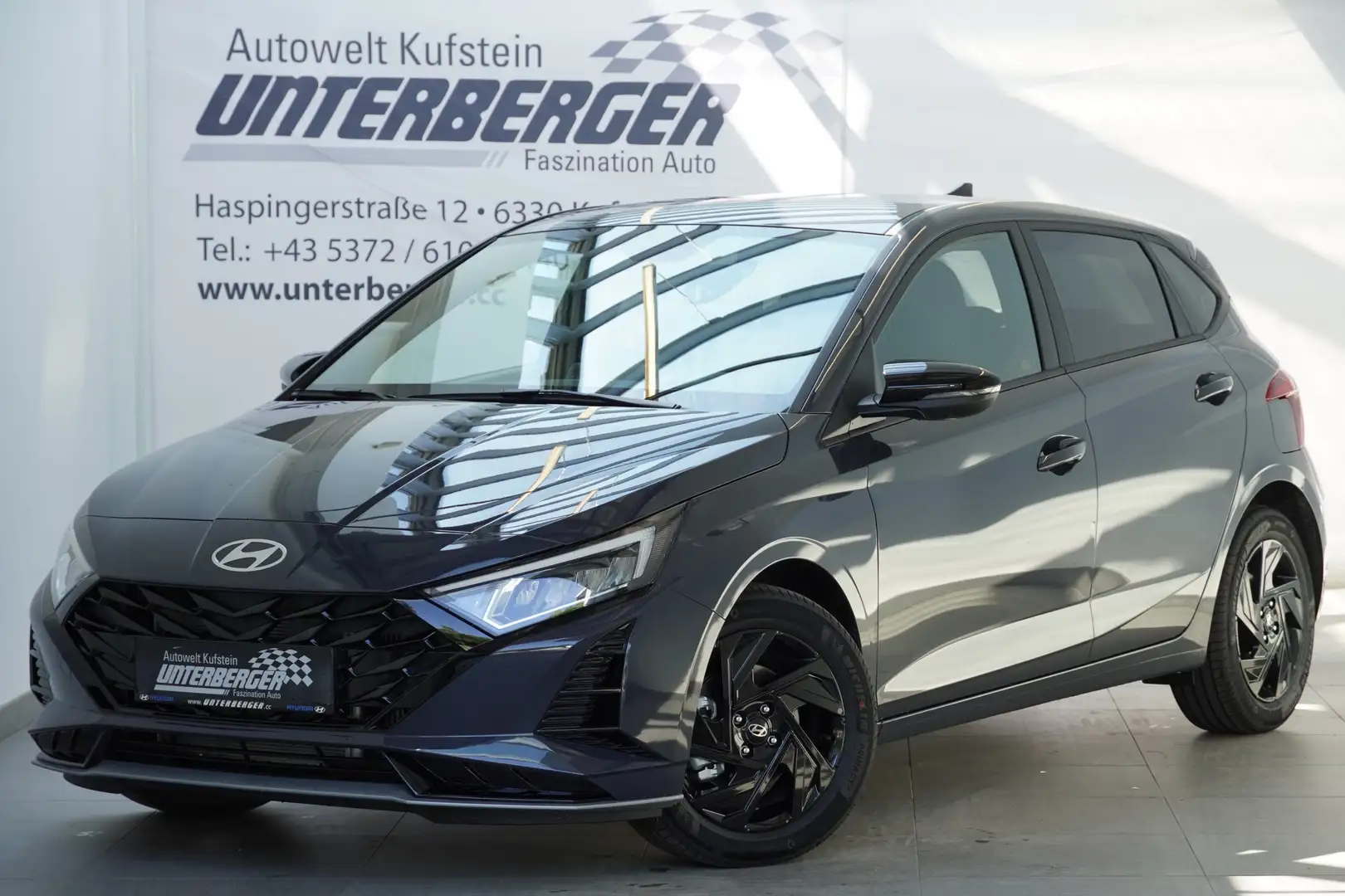 Hyundai i20 (BC3) Comfort Line 1.0 T-GDI DCT Grau - 2