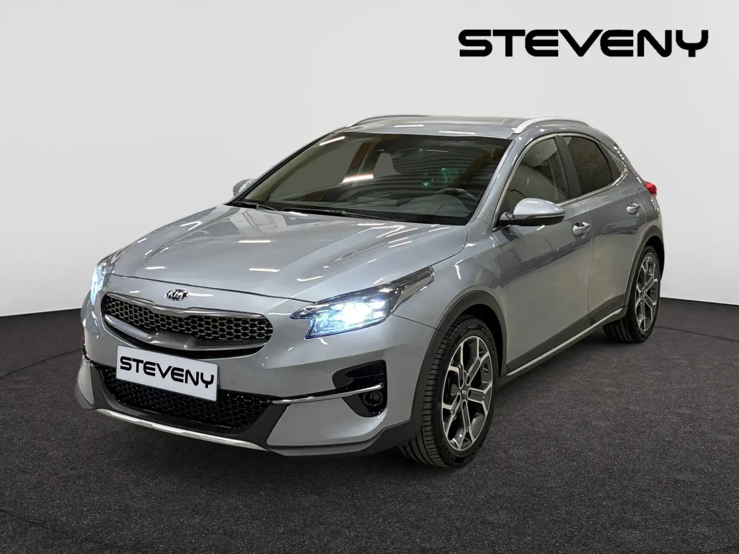 Kia XCeed SENSE 1.6 CRDi 136CV DCT *CUIR*CAMERA*GPS*LED Gris - 1