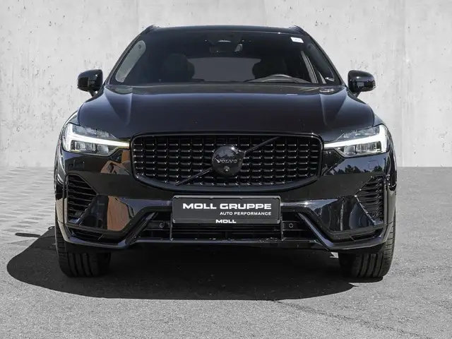 Volvo XC60 view 3