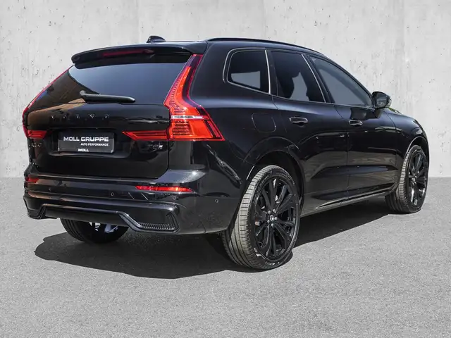 Volvo XC60 view 4