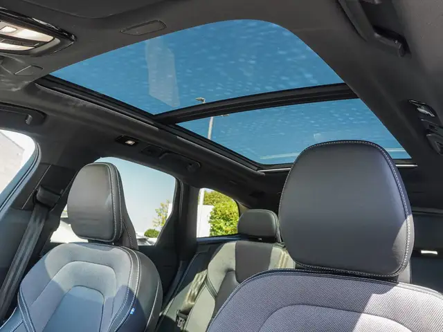Volvo XC60 view 8