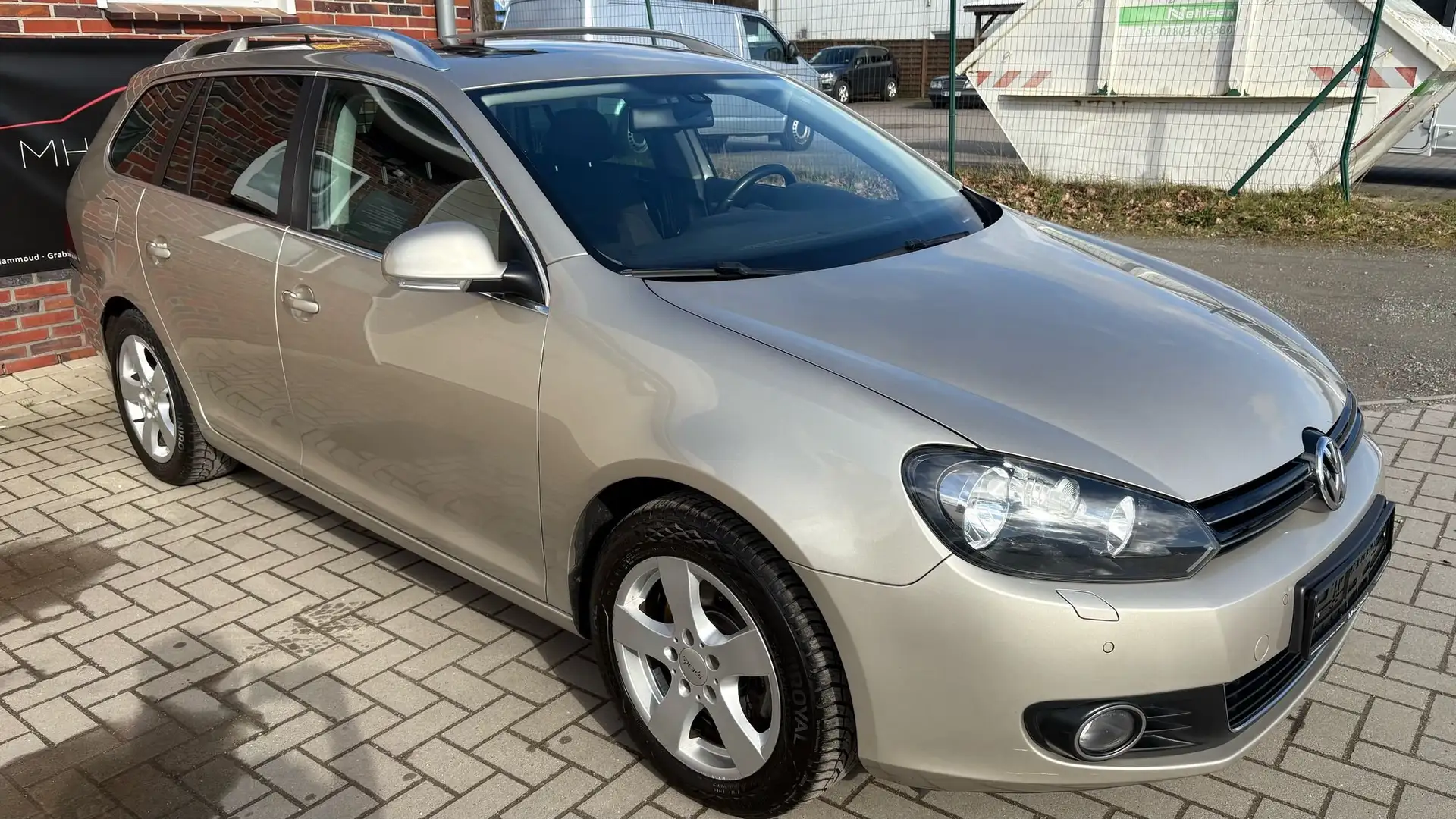 Volkswagen Golf Variant 1.4TSI*Highline*Pano*AHK*Standhzg*Klimaaut*Finanz* Grau - 2