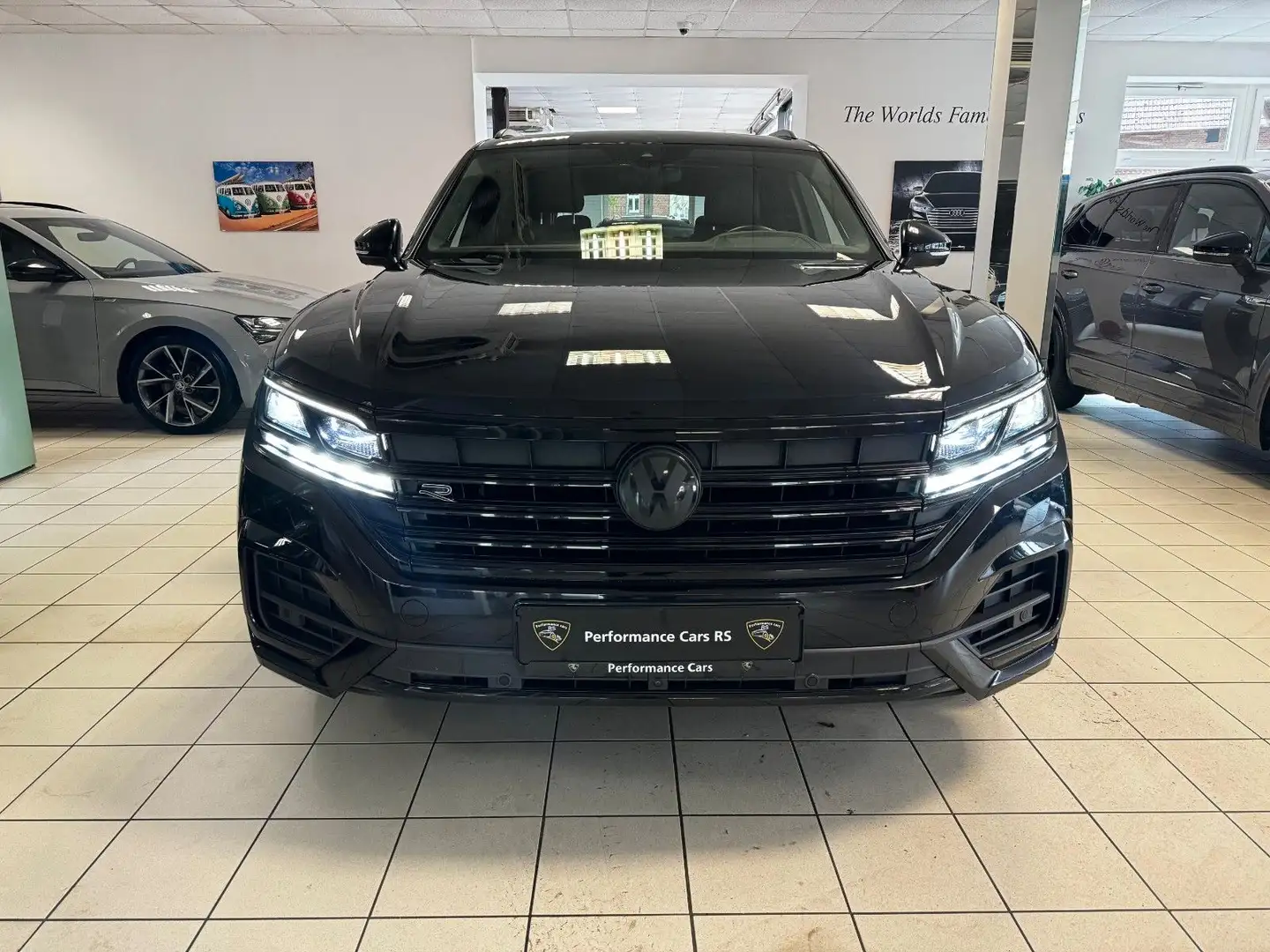 Volkswagen Touareg R-Line Matrix/Pano/AHK/Luft/DYNAUDIO Noir - 2
