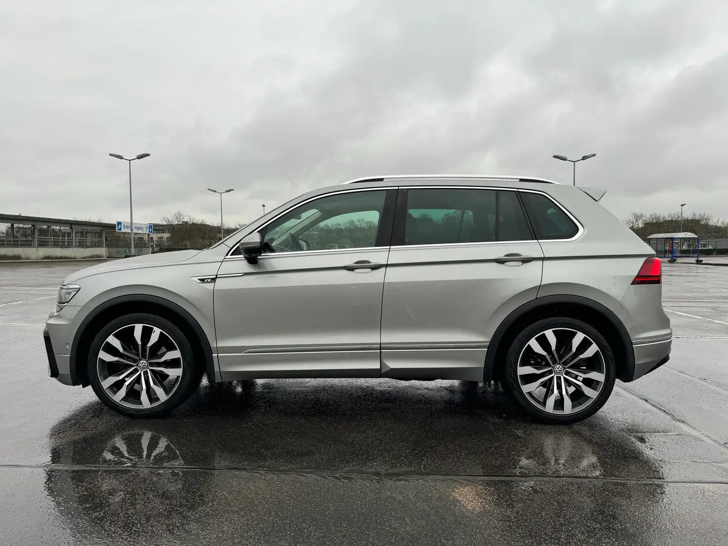 Volkswagen Tiguan Tiguan 1.4 TSI 4Motion DSG Highline Grijs - 1