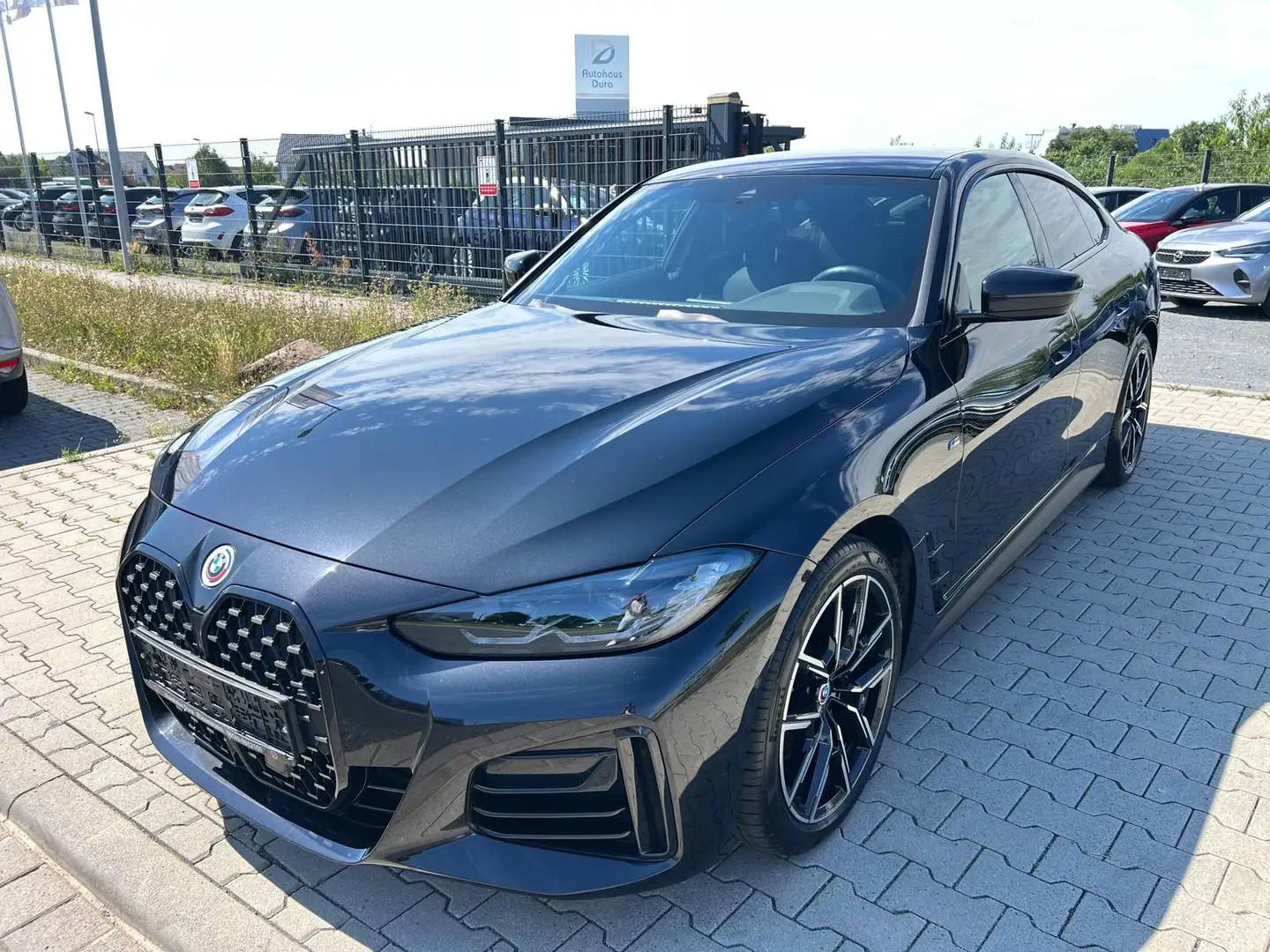 BMW 420 d M Sport M 50 Jahre Emblem Aut. Noir - 2