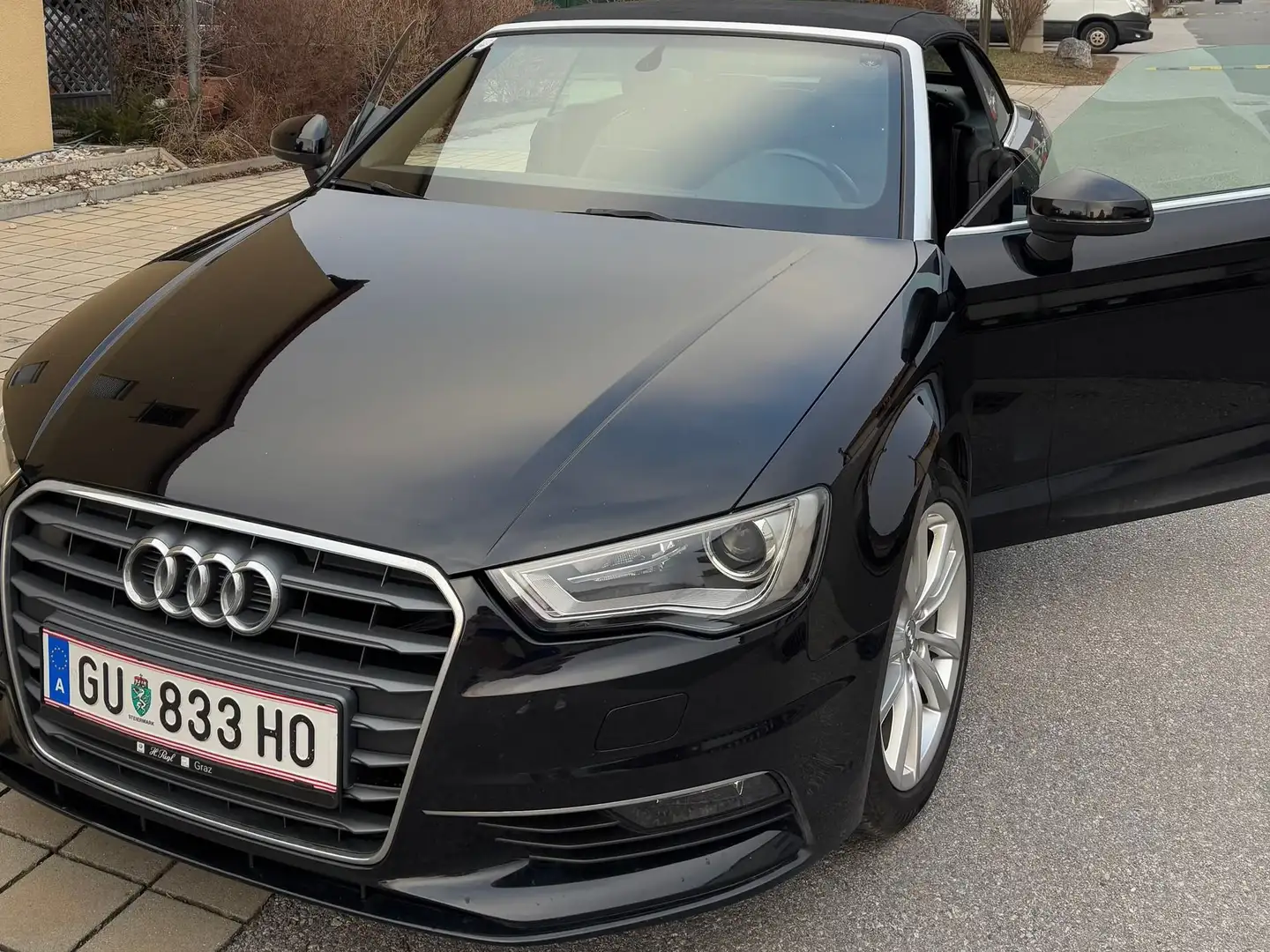 Audi A3 Cabriolet 1,4 TFSI COD Daylight Schwarz - 2