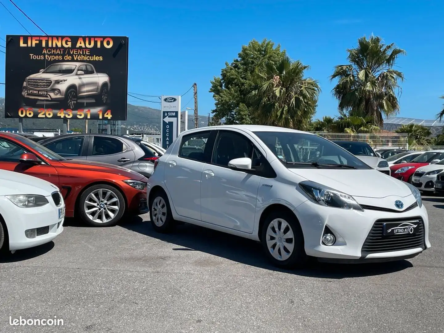 Toyota Yaris HSD 100h Dynamic Wit - 2