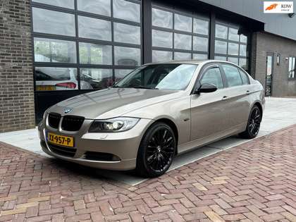 BMW 320 3-serie 320i | CarPlay | Autm | Cruise | Navi |