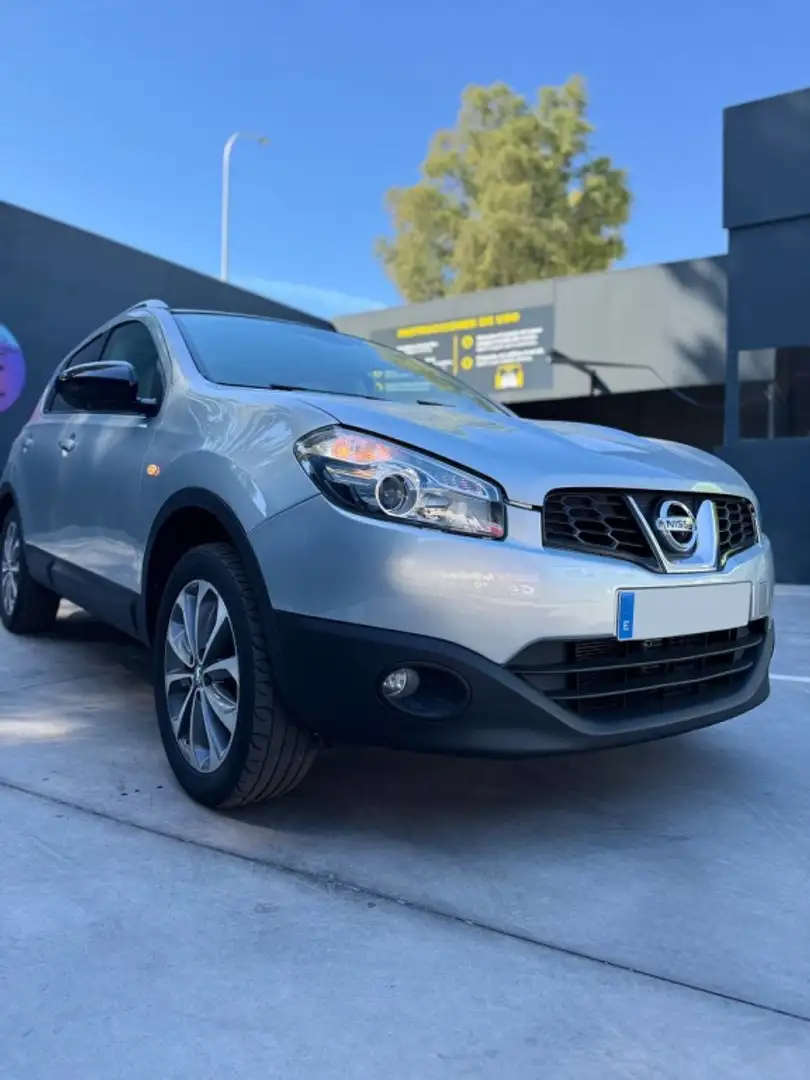 Nissan Qashqai 2.0 Tekna Premium 4x2 CVT 18´´ Gris - 2