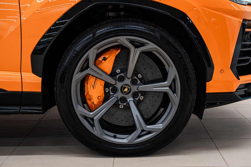 Lamborghini Urus Urus 4.0 BiTurbo V8 — photo 9