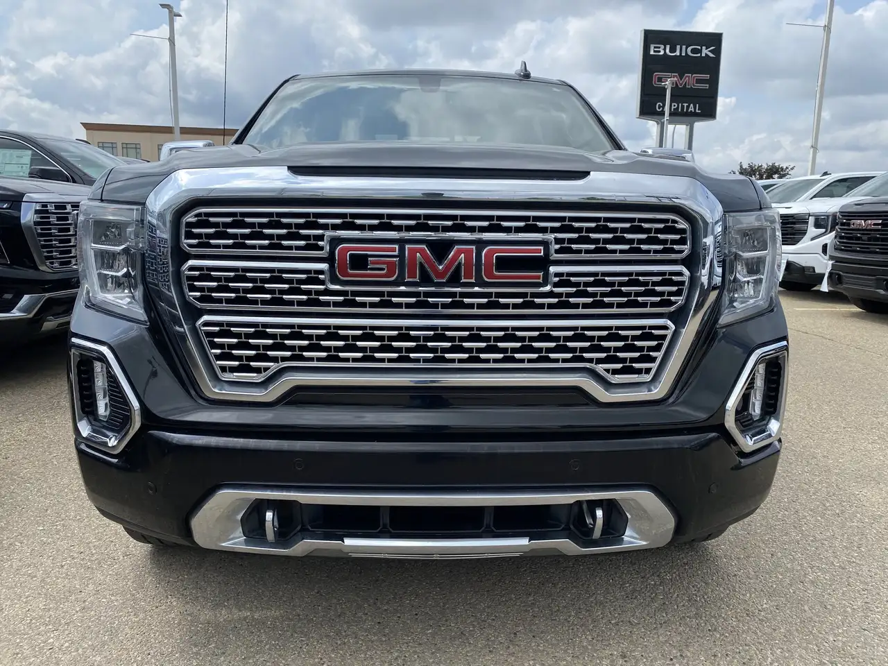 GMC Sierra 1500 fotografie GMC Sierra 1500