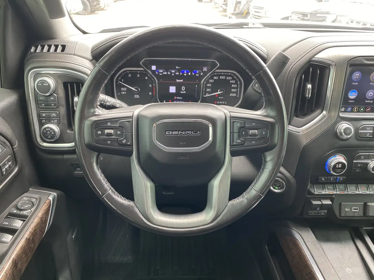 GMC Sierra 1500 fotografie GMC Sierra 1500