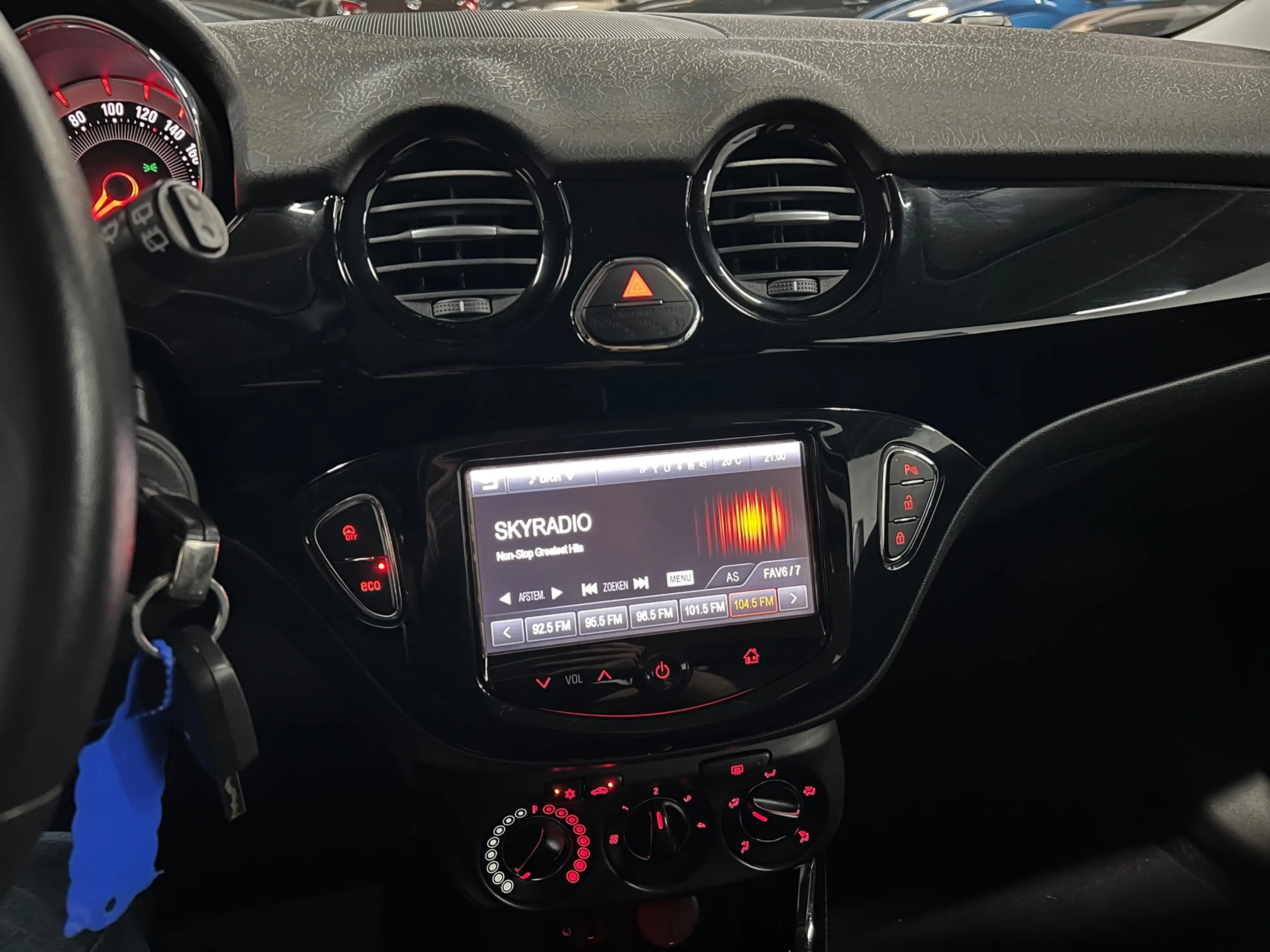 Opel Adam 1.4 Jam NAVIGATIE / NAP / HALF-LEDER — photo 11