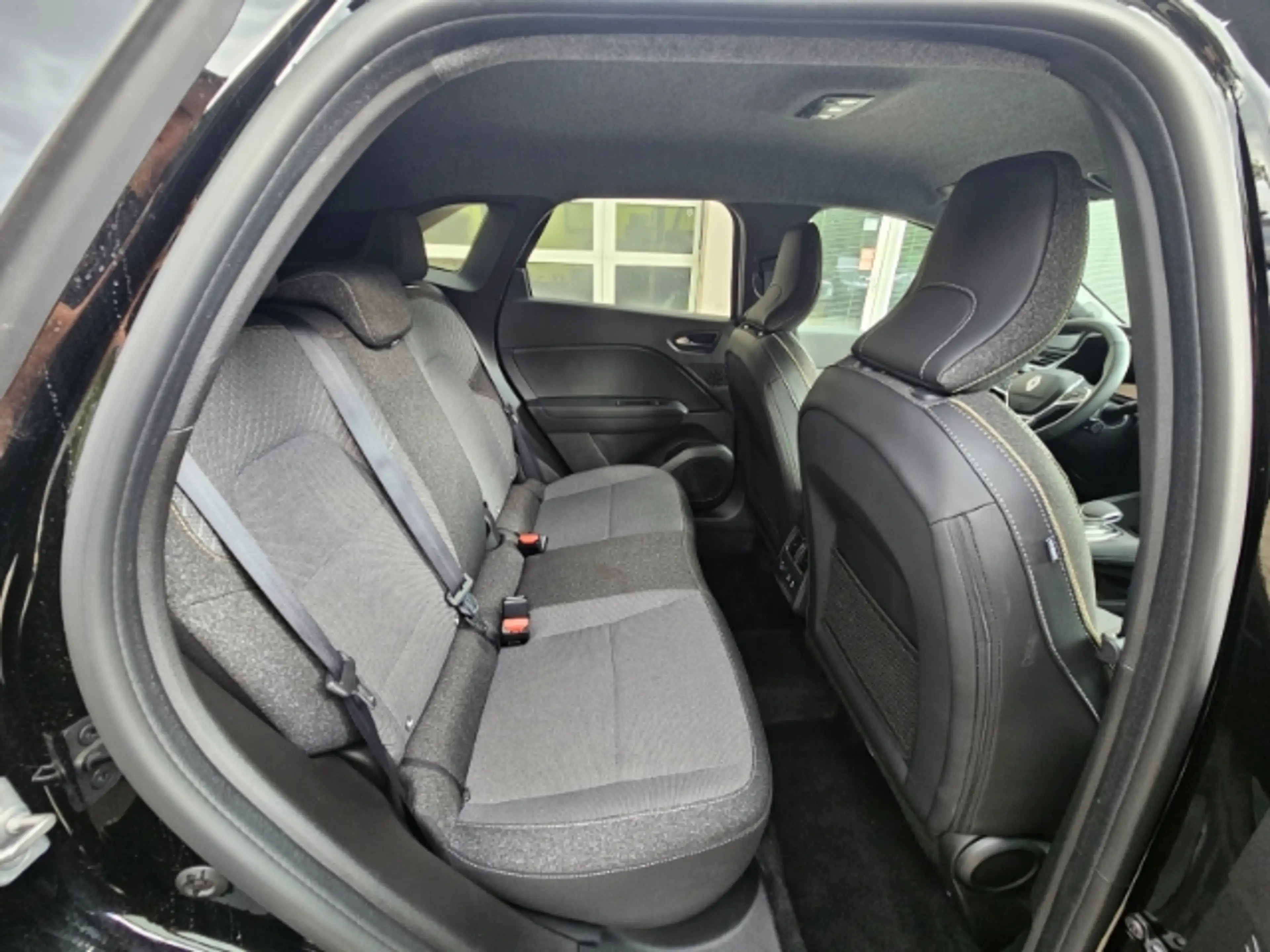 Renault Symbioz 145 E-Tech Full Hybrid Techno — photo 10