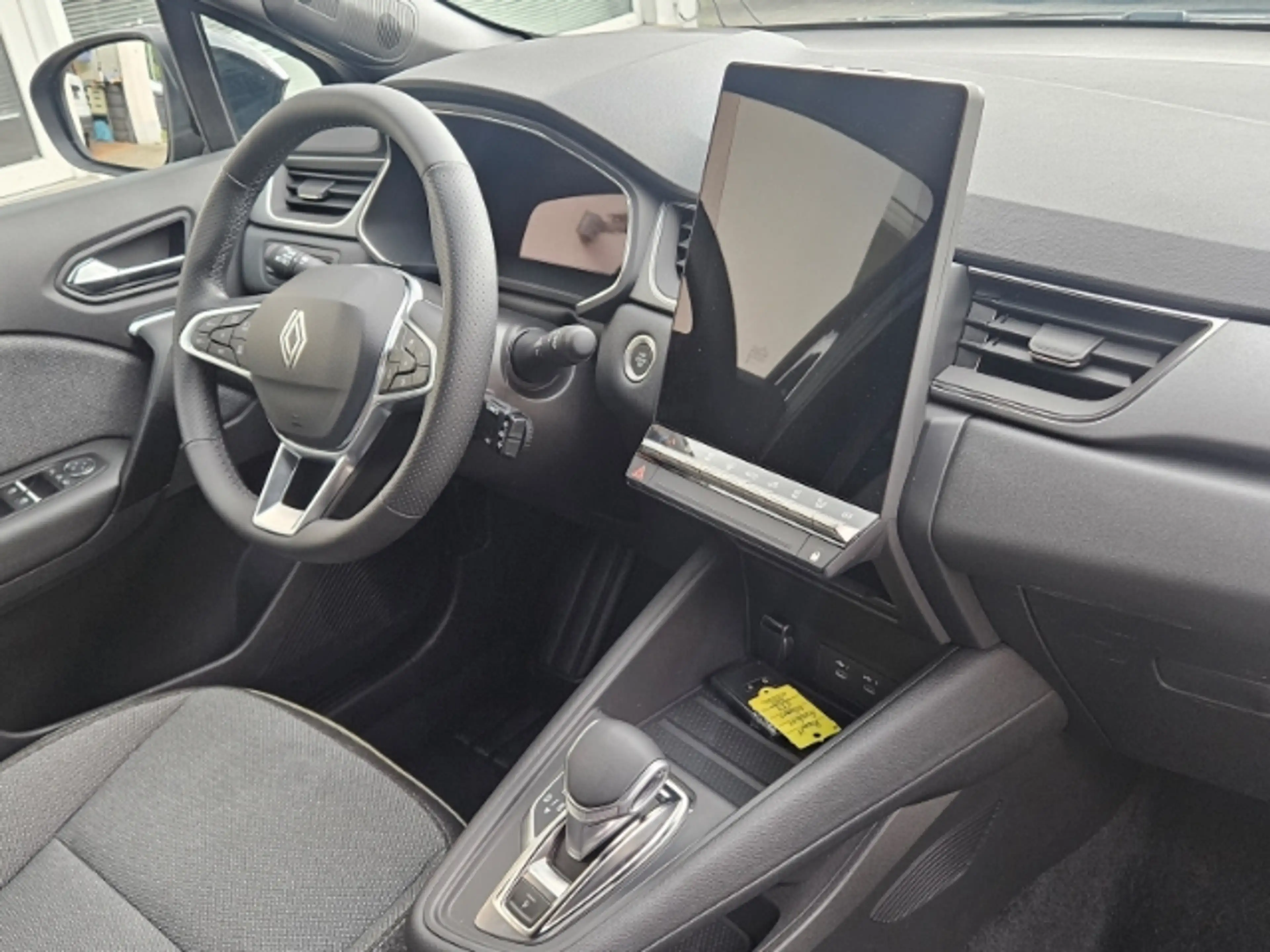 Renault Symbioz 145 E-Tech Full Hybrid Techno — photo 8