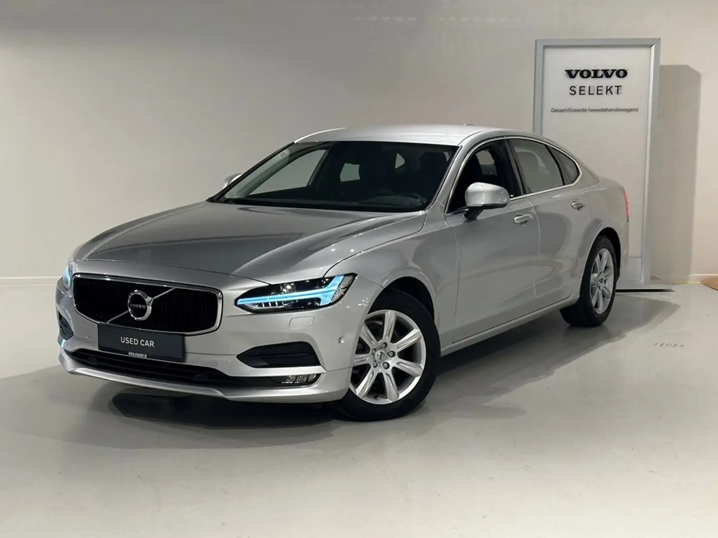 Volvo S90 D3 Momentum Pro Argent - 1