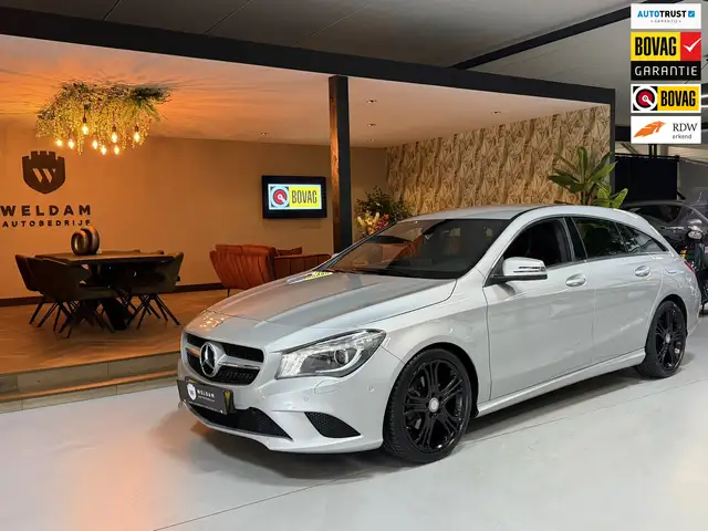 Mercedes-Benz CLA 180 Shooting Brake Automaat|Navigatie|Xenon|Stoelverwa