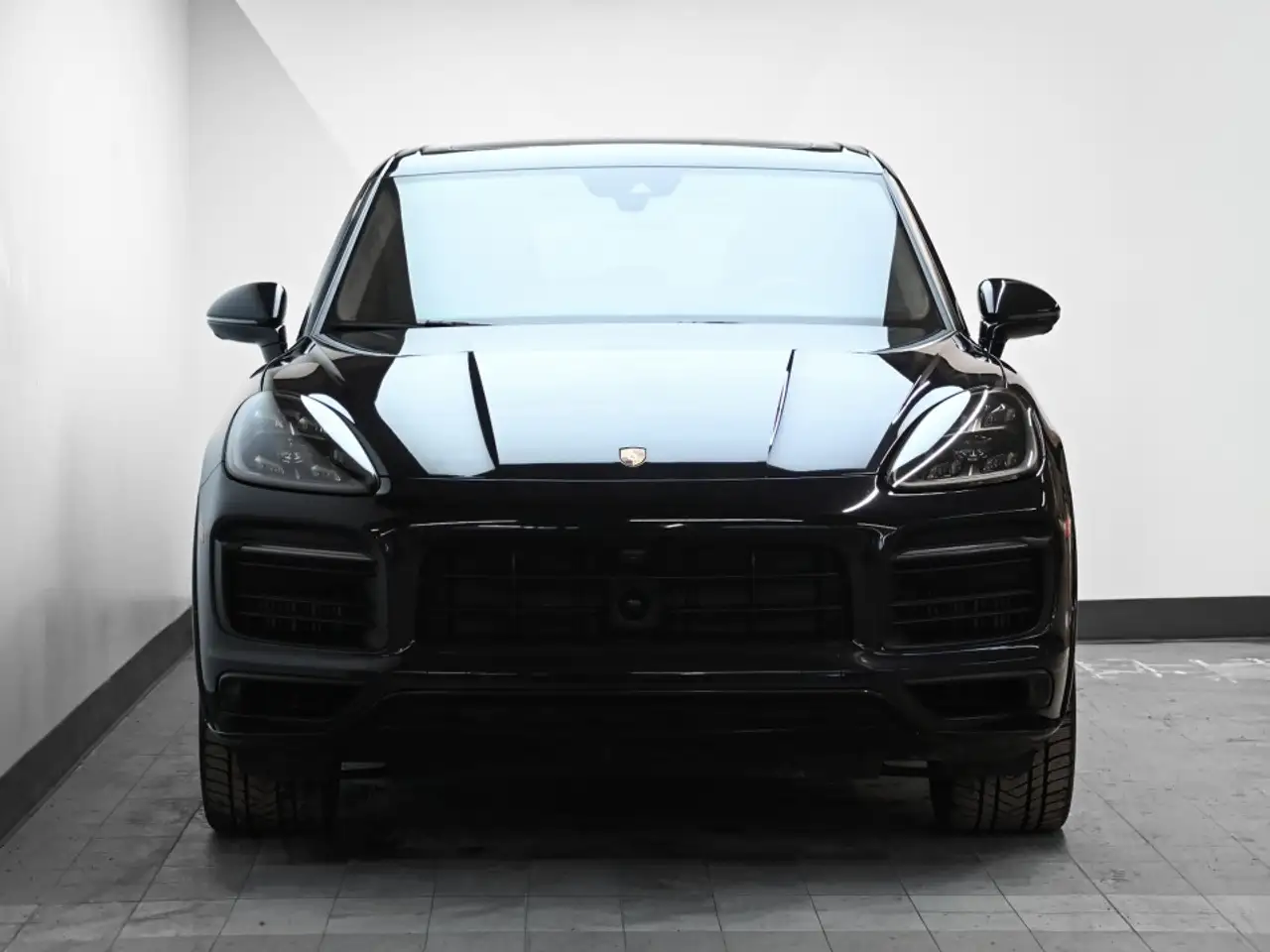 Porsche Cayenne снимка Porsche Cayenne