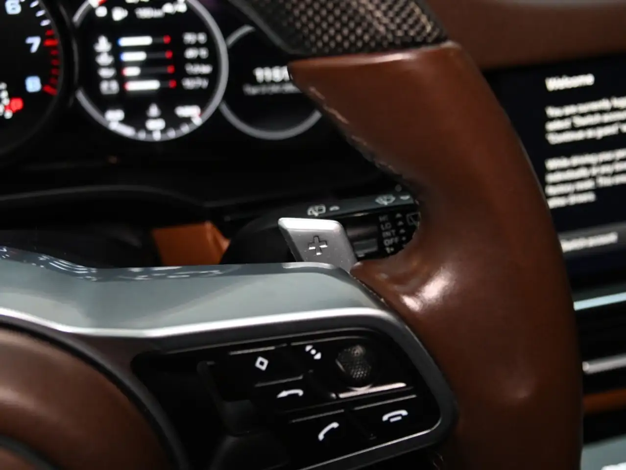 Porsche Cayenne снимка Porsche Cayenne