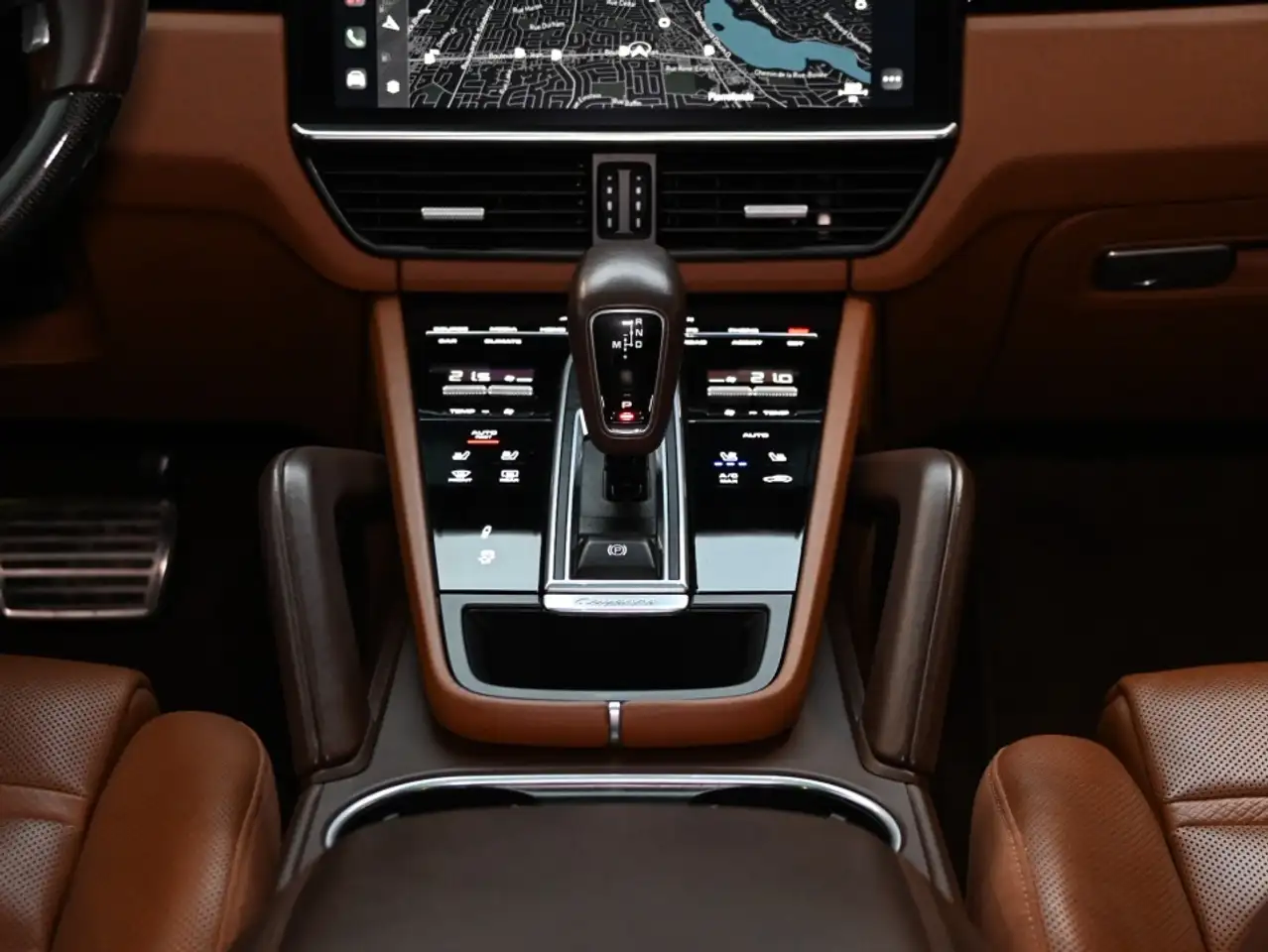 Porsche Cayenne снимка Porsche Cayenne