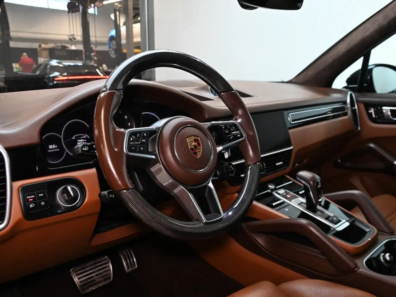 Porsche Cayenne снимка Porsche Cayenne