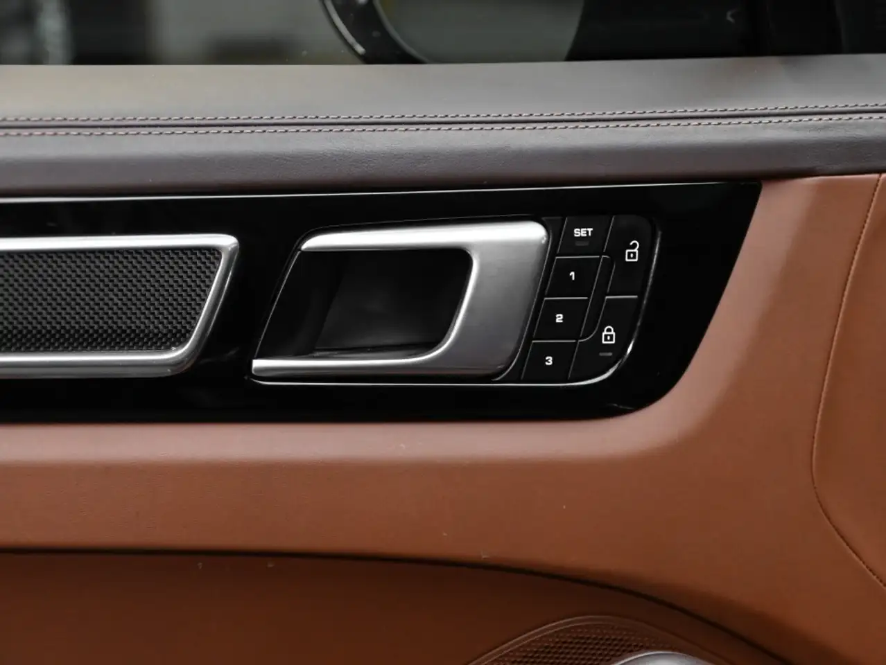 Porsche Cayenne снимка Porsche Cayenne