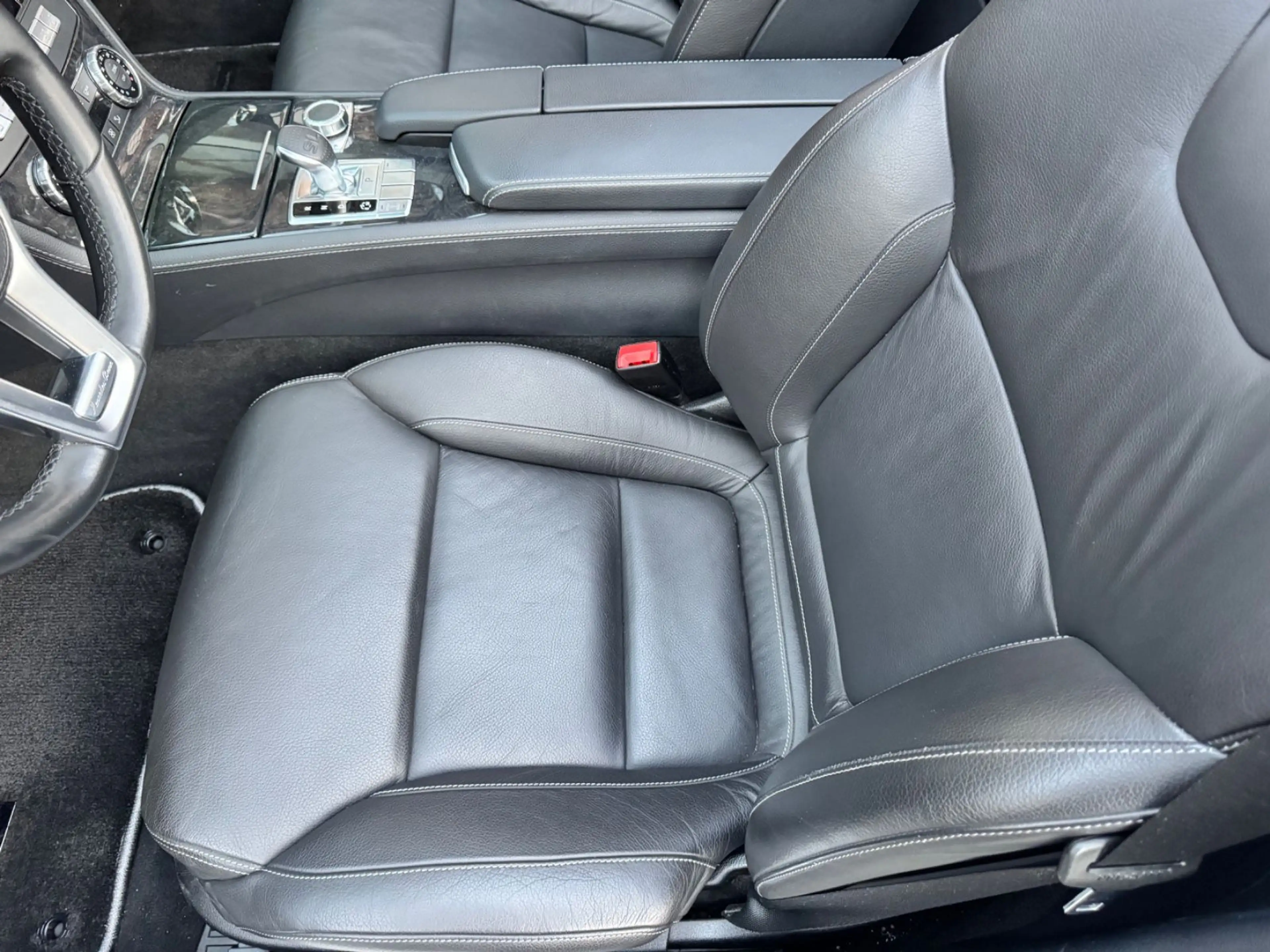 Mercedes-Benz SL 350 — photo 13