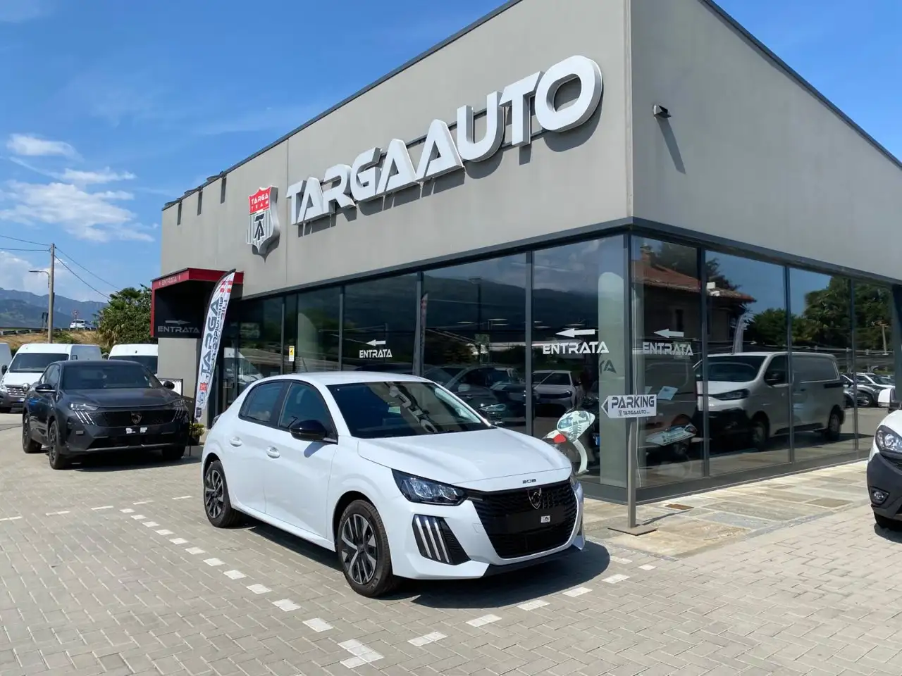 Peugeot 208 1.2 hybrid Style 110cv e-dcs 6 — photo 1 of 19