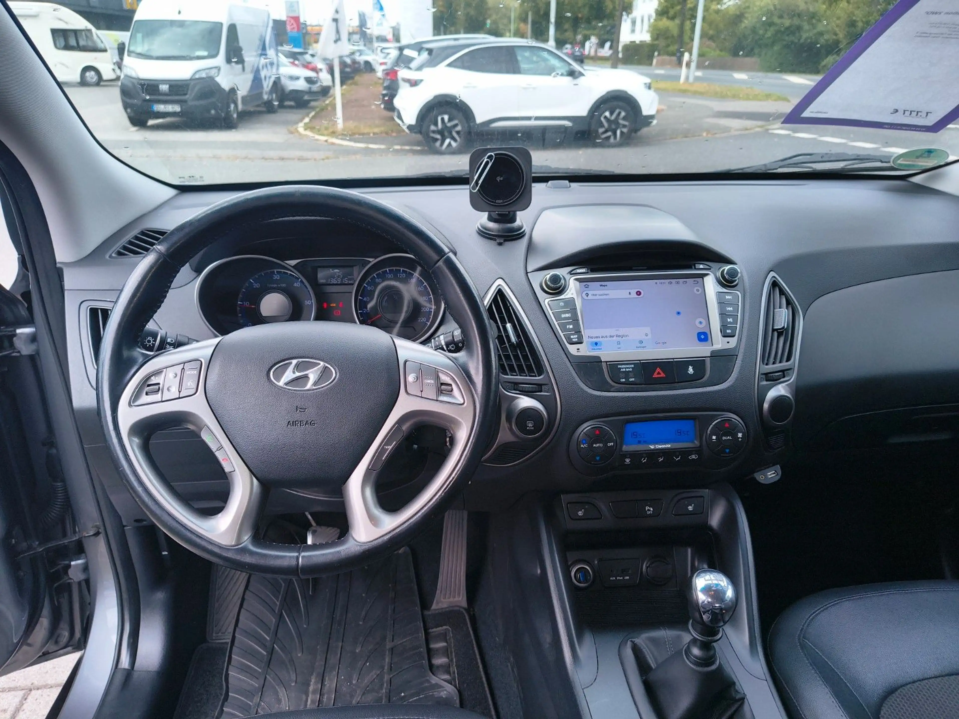 Hyundai iX35 FIFA World Cup Edition 2WD°Teilleder°AHK — photo 15
