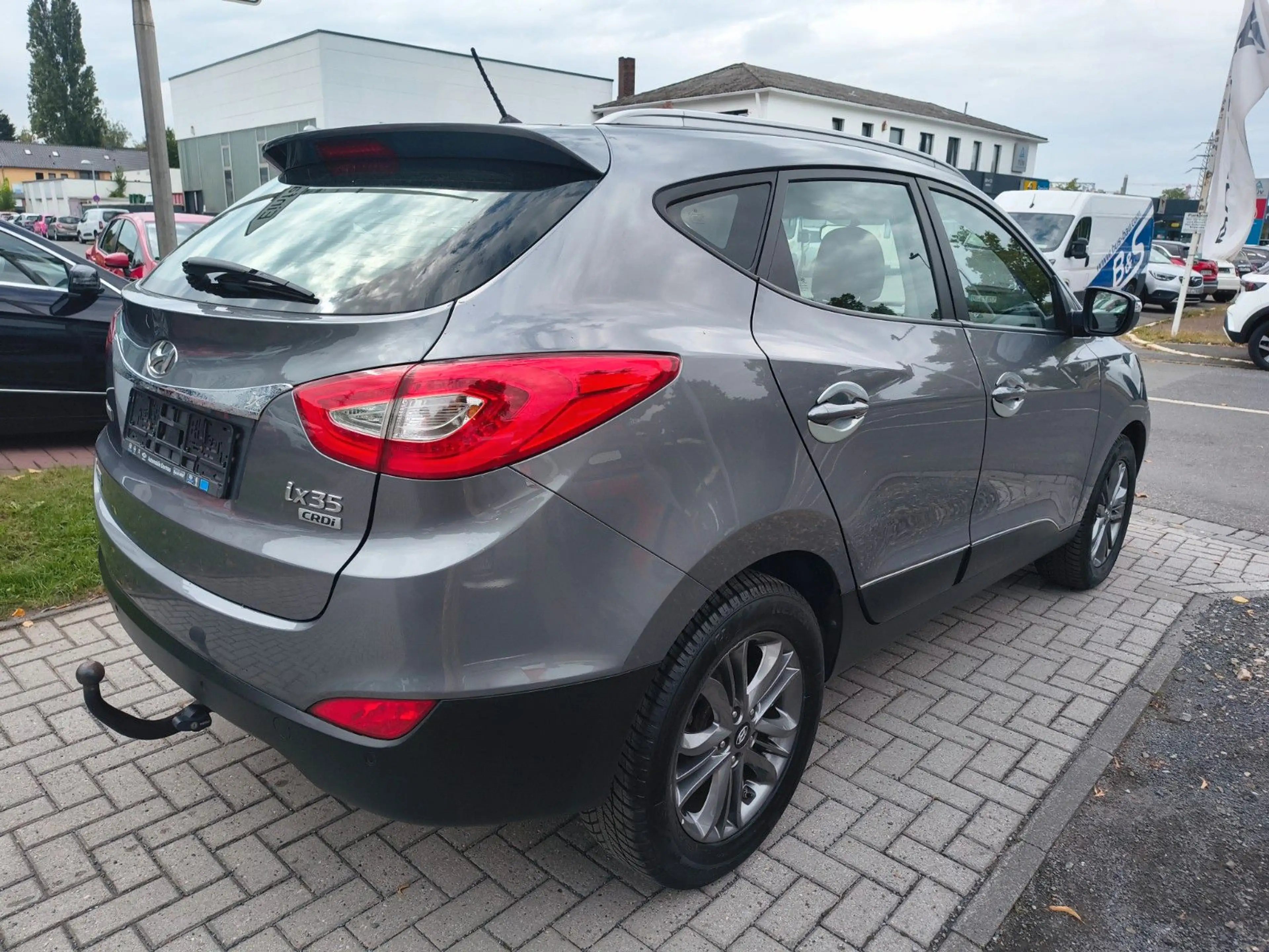 Hyundai iX35 FIFA World Cup Edition 2WD°Teilleder°AHK — photo 7