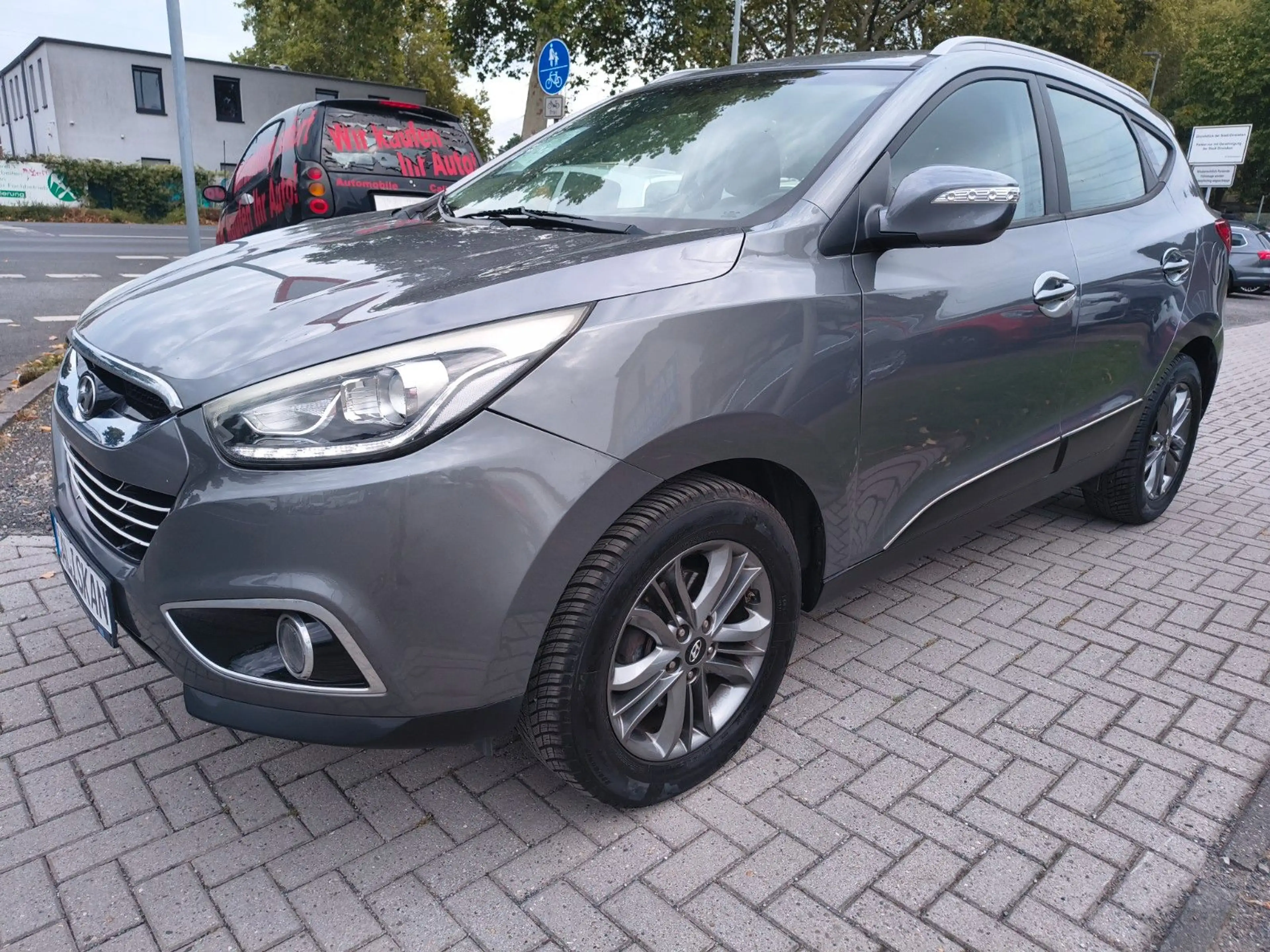 Hyundai iX35 FIFA World Cup Edition 2WD°Teilleder°AHK — photo 3