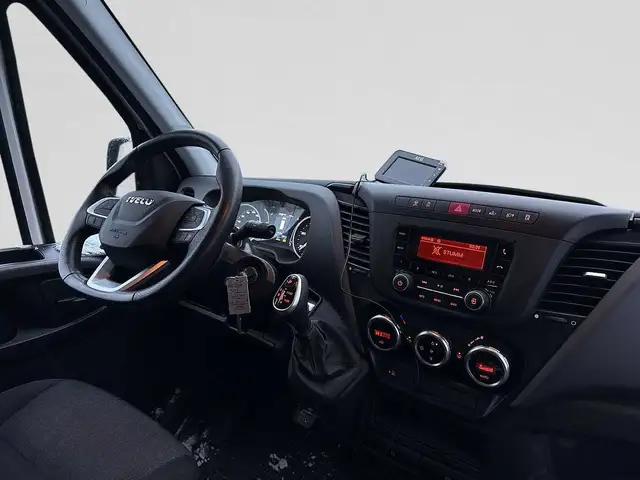 Iveco Daily view 4