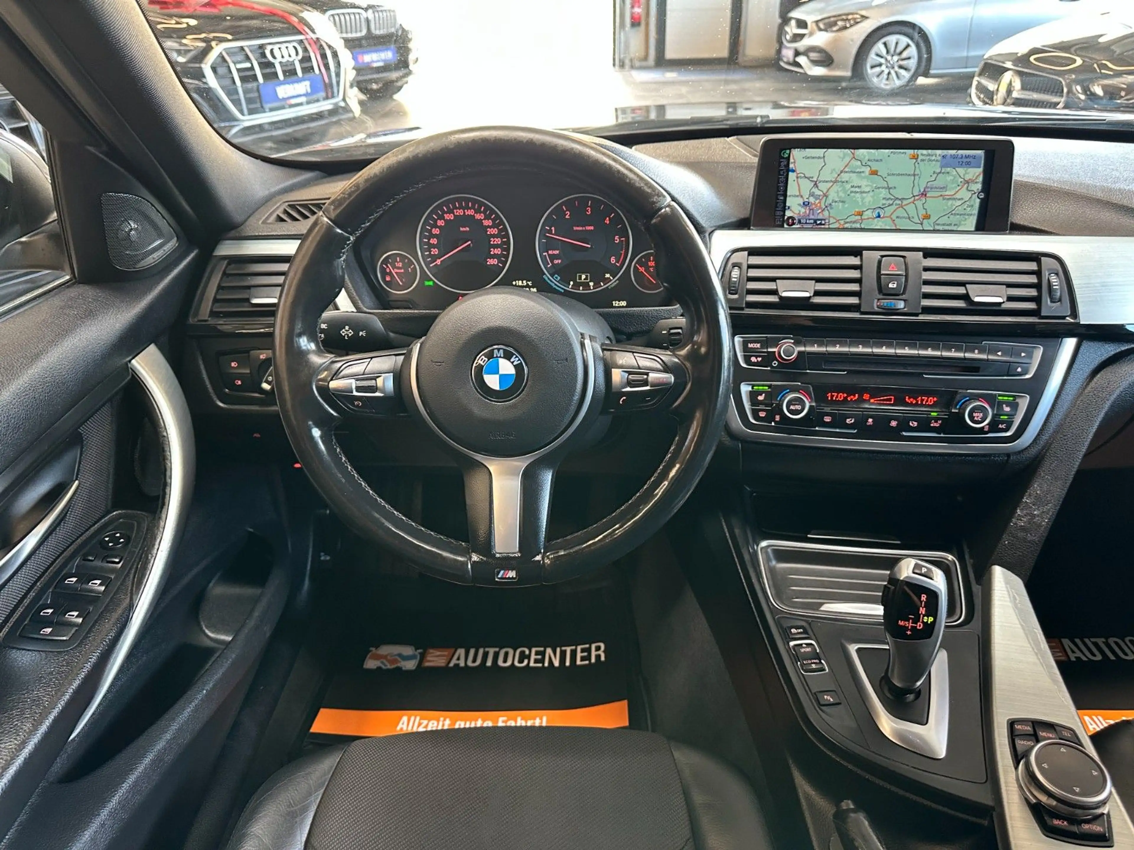BMW 320 *HARMANKARDON*HUD*TOTWASSIST*AHK*TEMPO*NAVI* — photo 8