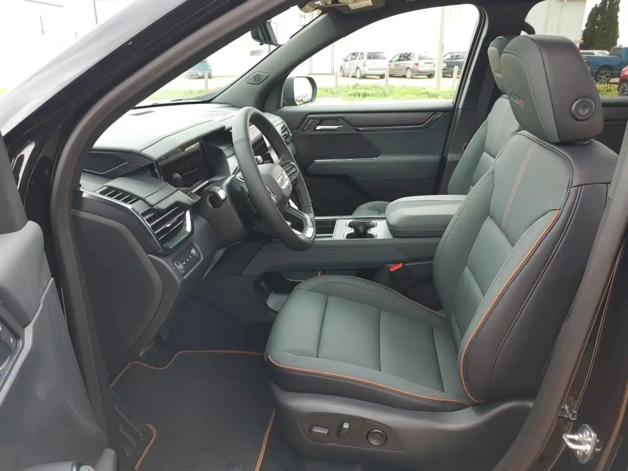 GMC Acadia снимка GMC Acadia