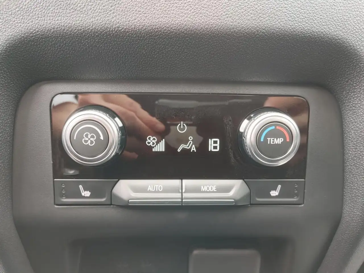 GMC Acadia снимка GMC Acadia