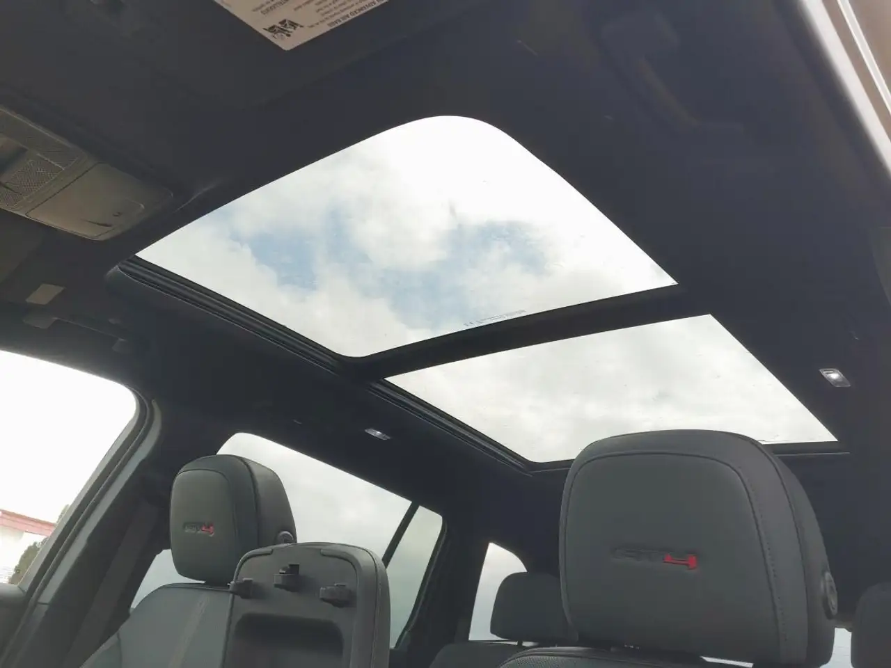 GMC Acadia снимка GMC Acadia