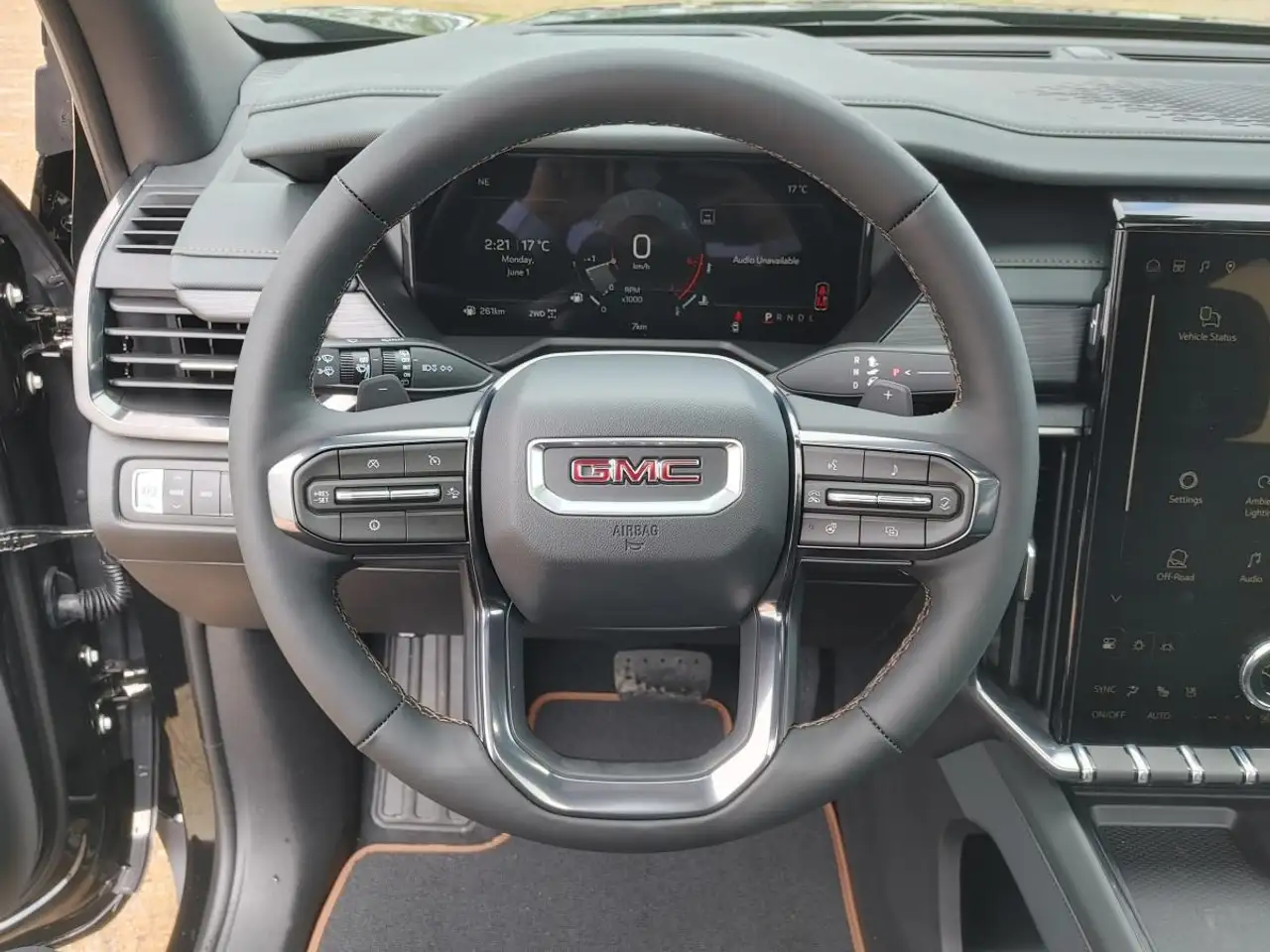 GMC Acadia снимка GMC Acadia