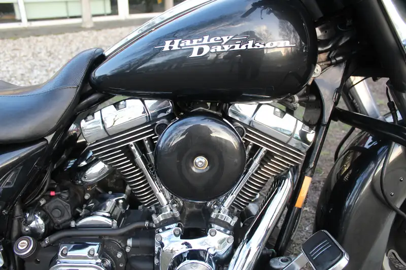Harley-Davidson Street Glide - foto 2