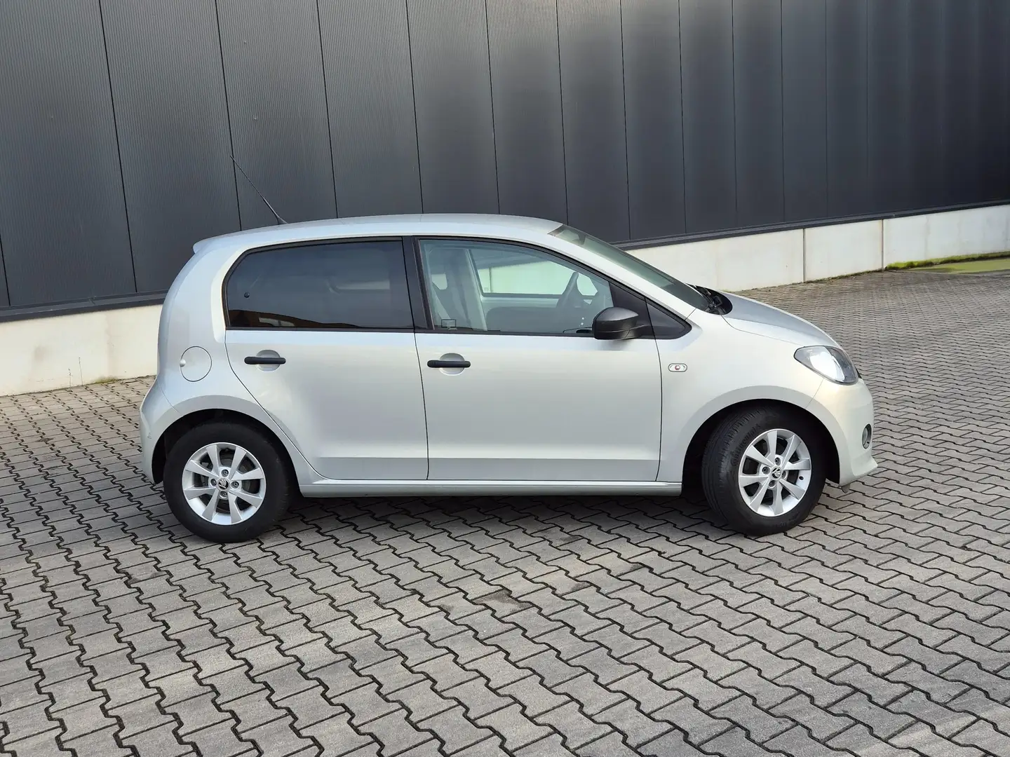 Skoda Citigo 1.0 Grt. Arctic Šedá - 2
