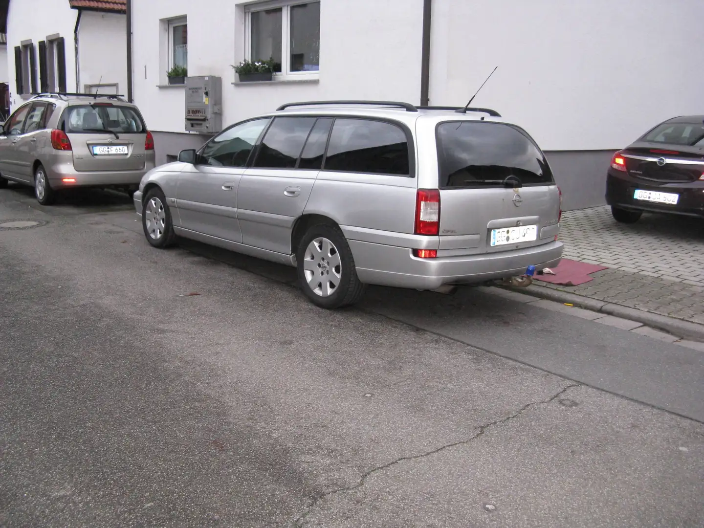 Opel Omega Omega Caravan 2.6 V6 Elegance Silber - 2