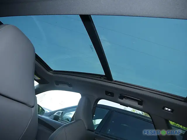 Audi Q5 view 7
