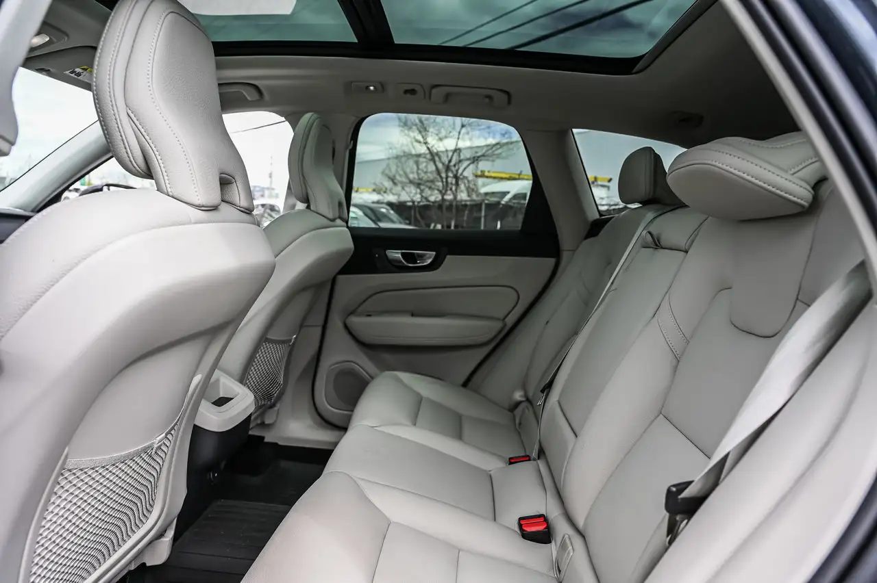 Volvo XC60 снимка Volvo XC60