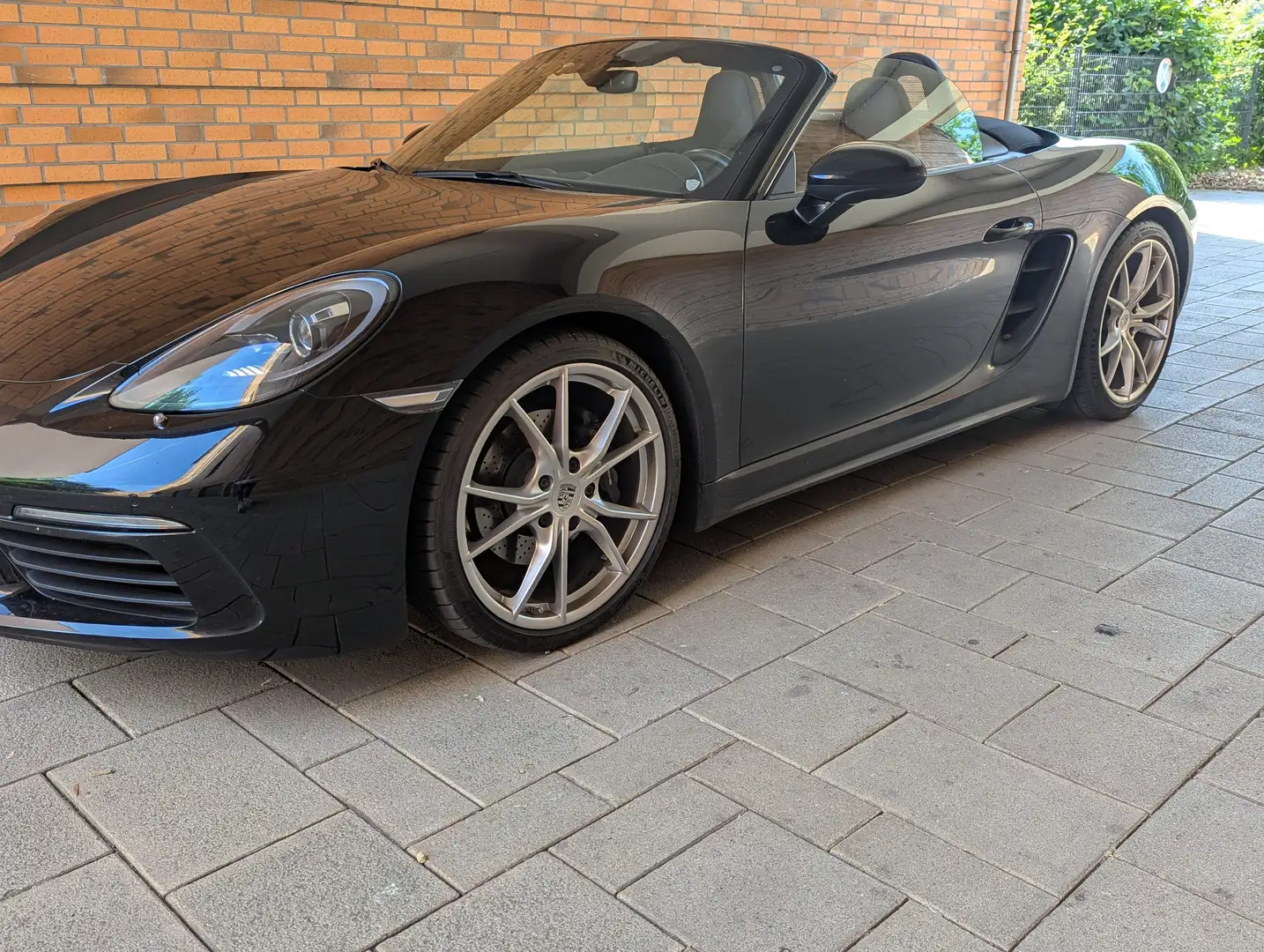 Porsche Boxster 718 - 1