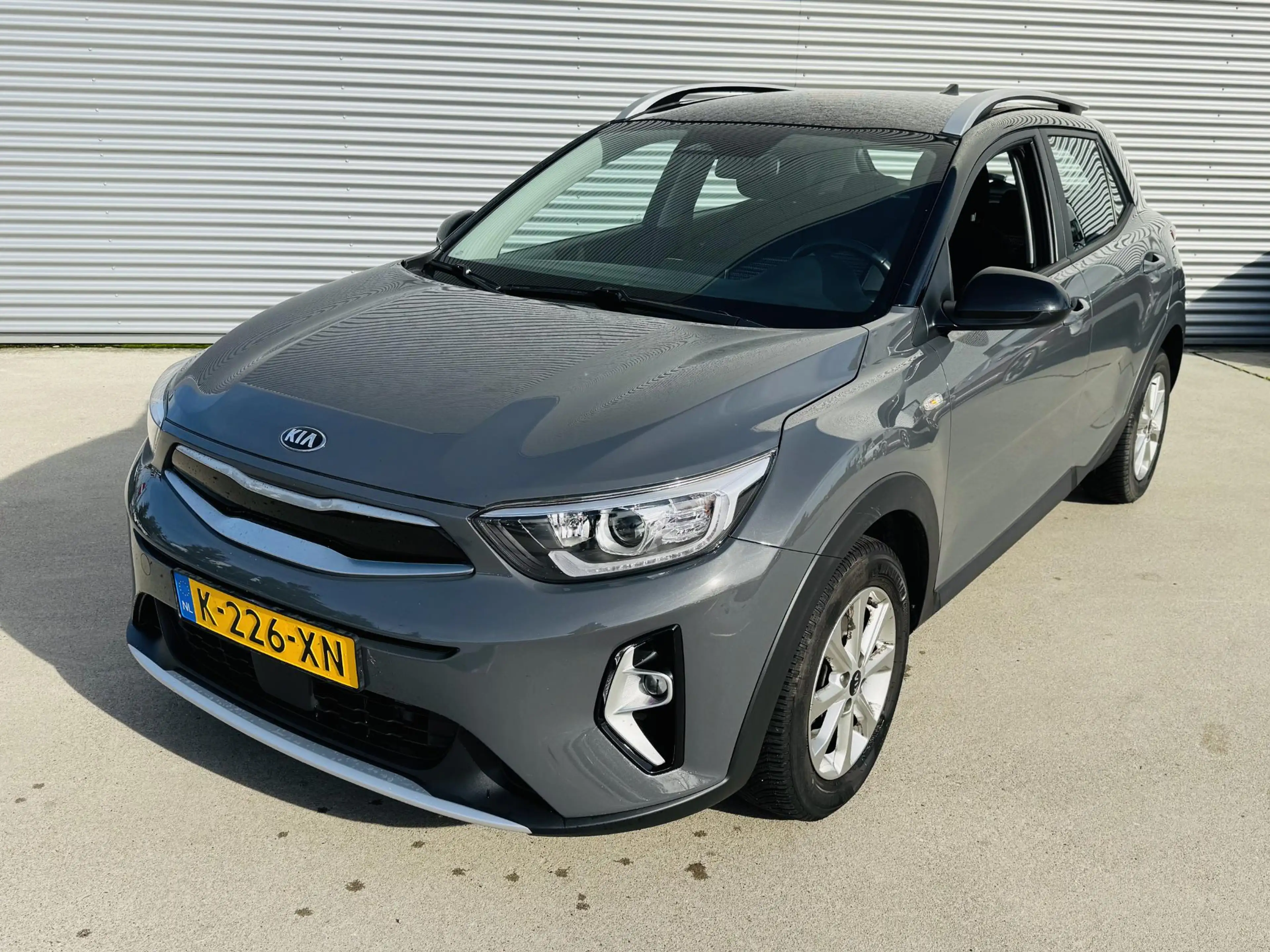 Kia Stonic 1.0 T-GDi MHEV DynamicLine NW geleverd & onderhoud — photo 2