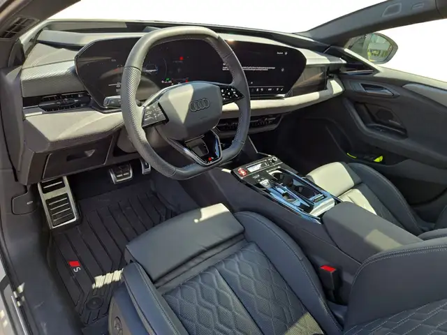 Audi A6 view 4