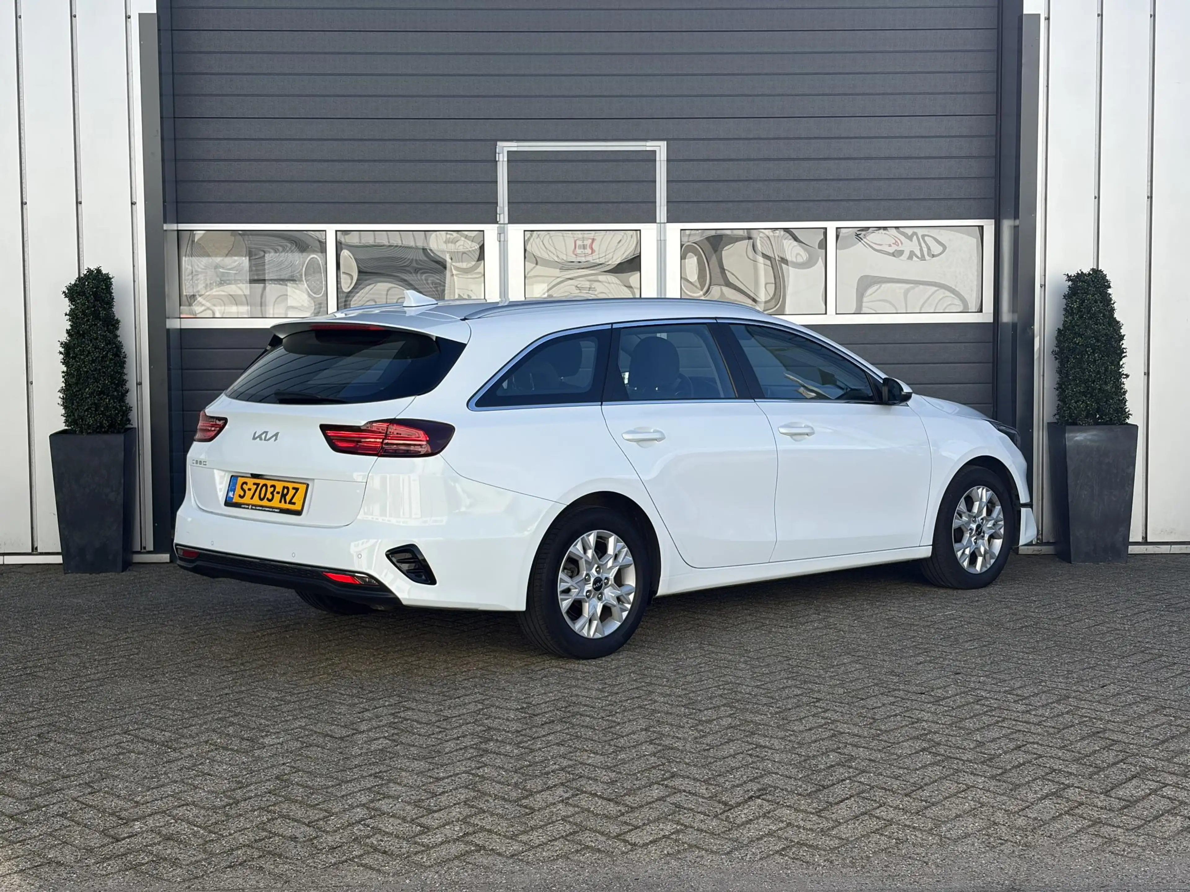 Kia Ceed SW / cee'd SW Sportswagon 1.5 T-GDi MHEV DynamicLine | LED | Cam — photo 7